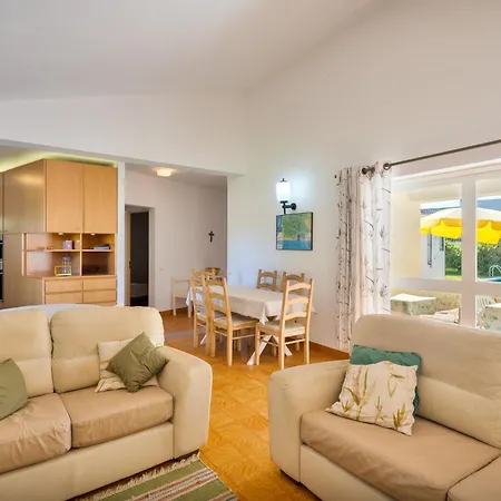 Your In Vilamoura Villa Quarteira